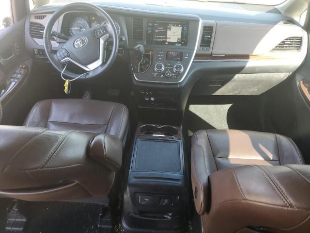 2016 Toyota Sienna XLE