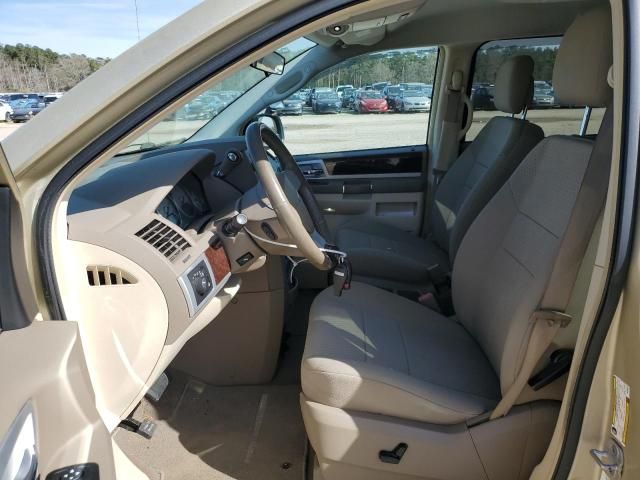 2010 Chrysler Town & Country Touring