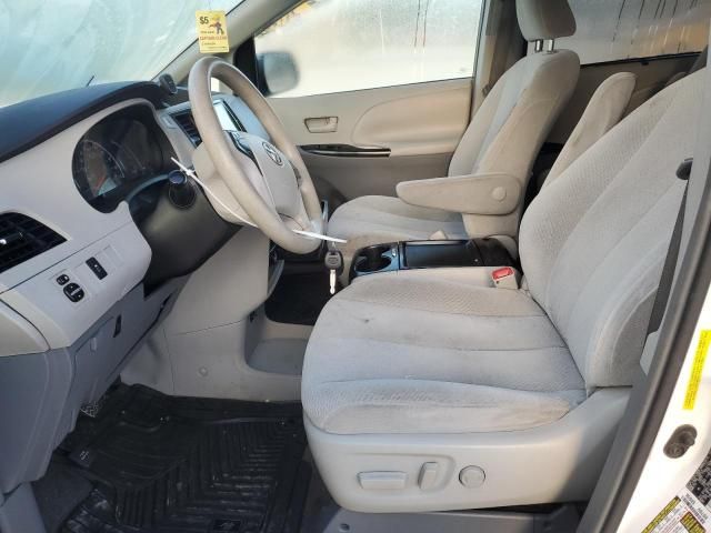 2011 Toyota Sienna LE