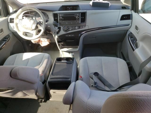 2014 Toyota Sienna LE