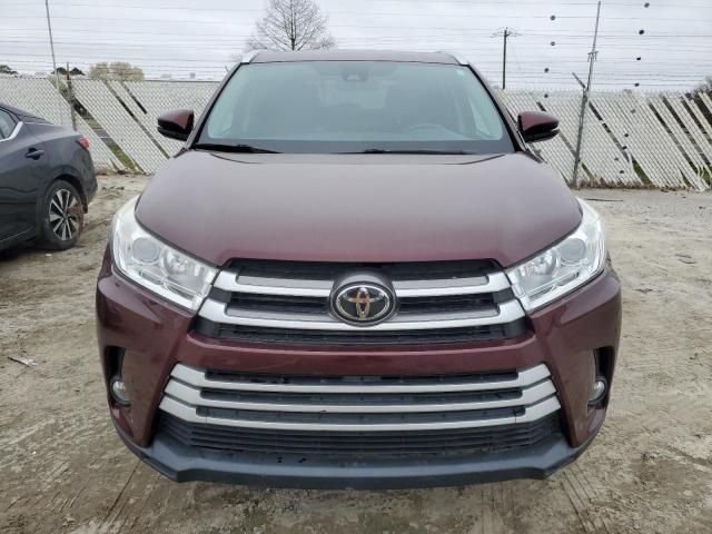 2019 Toyota Highlander SE