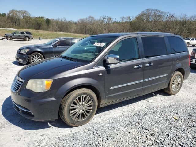 2014 Chrysler Town & Country Touring L