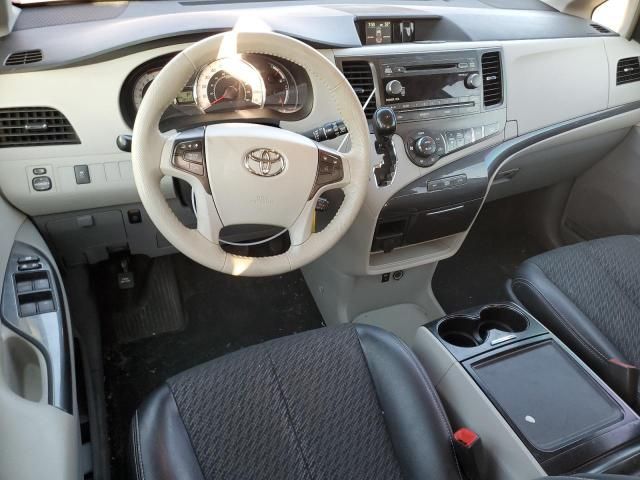 2013 Toyota Sienna Sport