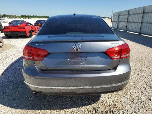 2015 Volkswagen Passat SEL