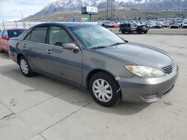 2005 Toyota Camry LE