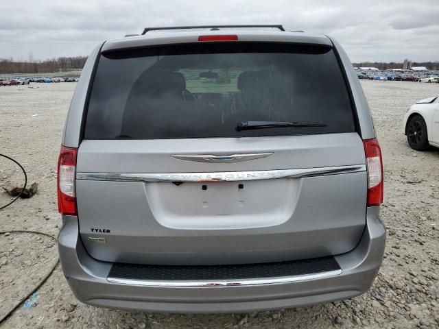 2013 Chrysler Town & Country Touring