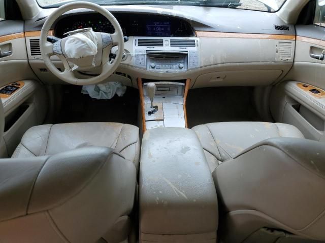 2005 Toyota Avalon XL