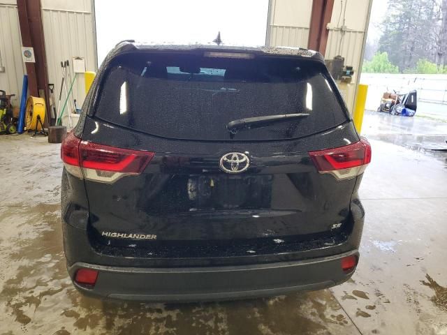 2019 Toyota Highlander SE