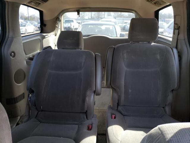 2004 Toyota Sienna LE