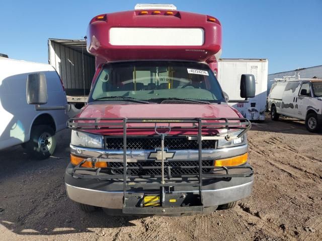 2010 Chevrolet Express Cutaway G4500