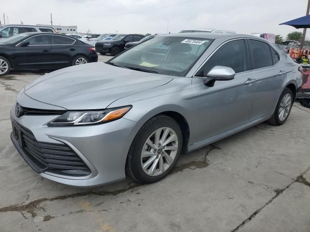 2022 Toyota Camry LE