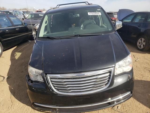 2014 Chrysler Town & Country Touring L