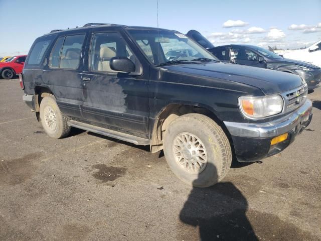 1998 Nissan Pathfinder XE