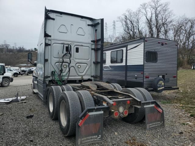 2015 Freightliner Cascadia 125