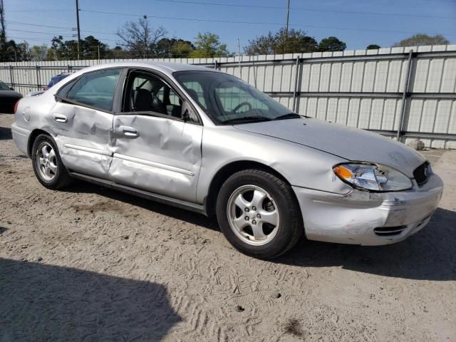 2005 Ford Taurus SE