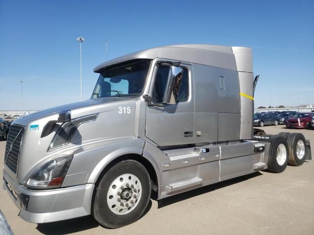 2013 Volvo VN VNL