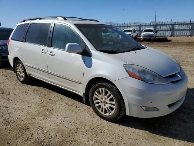 2007 Toyota Sienna XLE