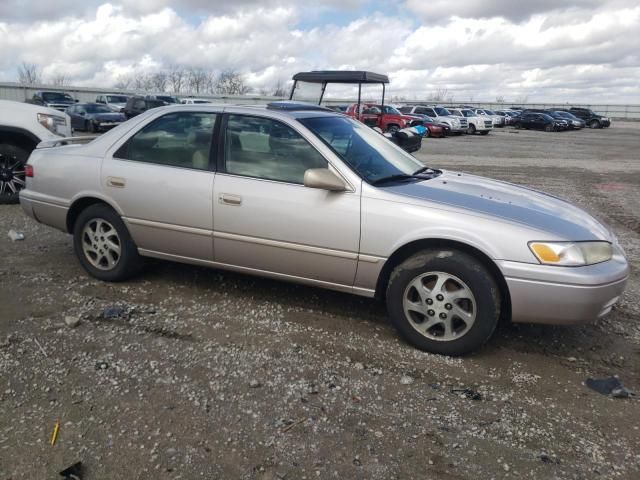 1999 Toyota Camry LE