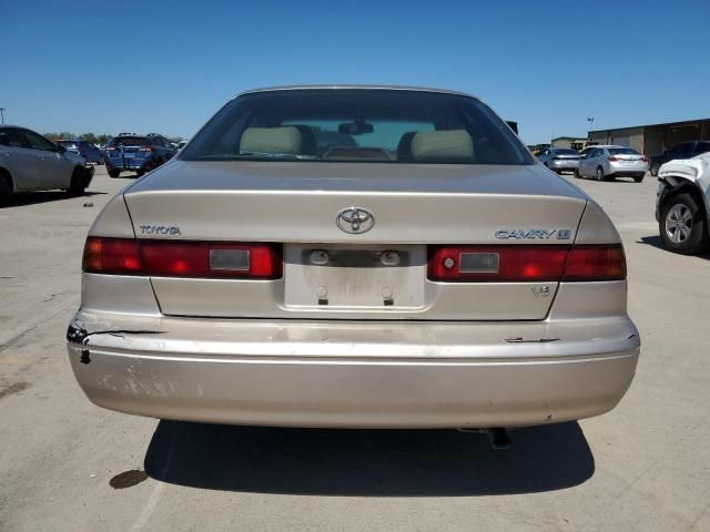 1999 Toyota Camry LE