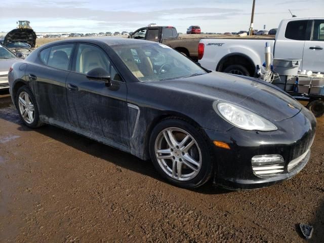 2013 Porsche Panamera 2