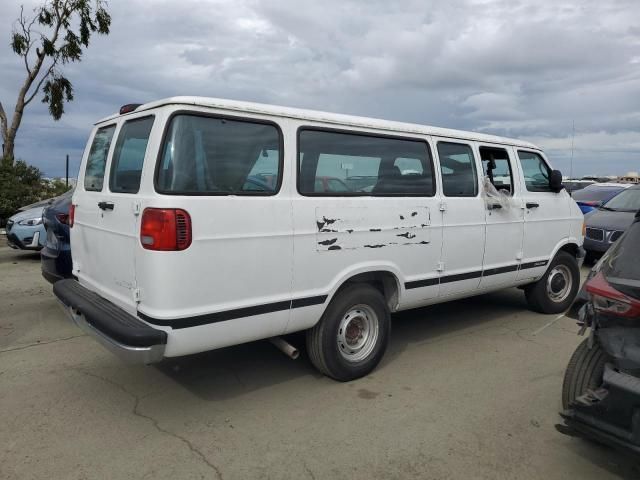 2002 Dodge RAM Wagon B3500