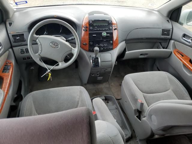 2006 Toyota Sienna XLE