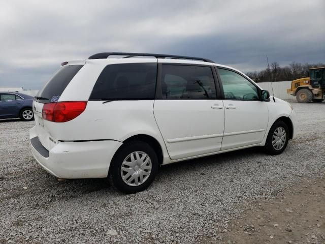 2009 Toyota Sienna CE