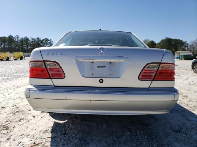 2000 Mercedes-Benz E 320