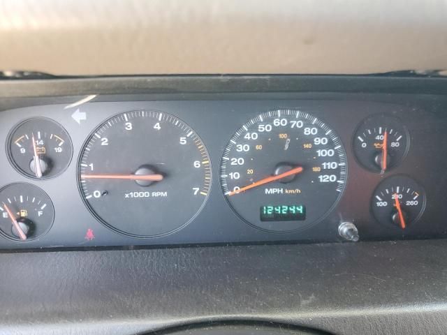 2000 Jeep Grand Cherokee Laredo