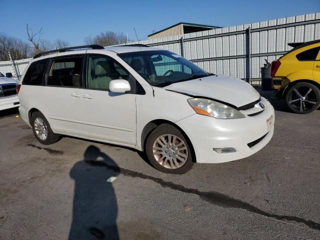 2009 Toyota Sienna XLE