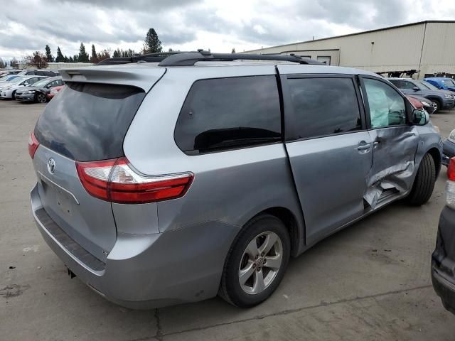 2015 Toyota Sienna LE