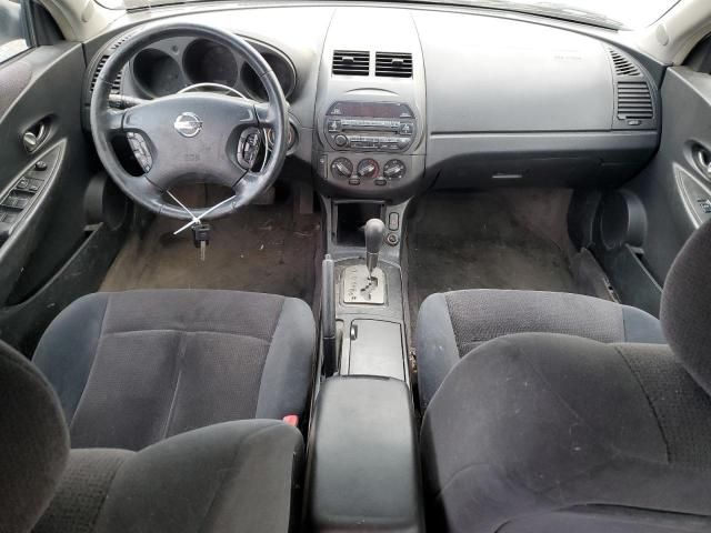 2002 Nissan Altima Base