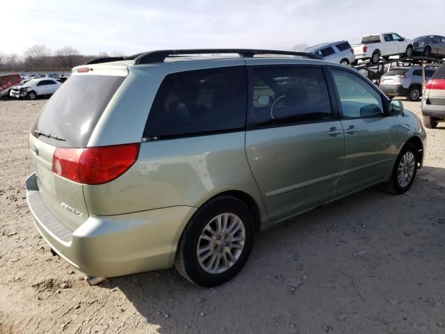 2008 Toyota Sienna XLE