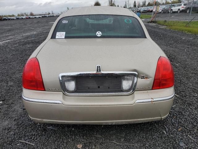 2009 Lincoln Town Car Signature Limited