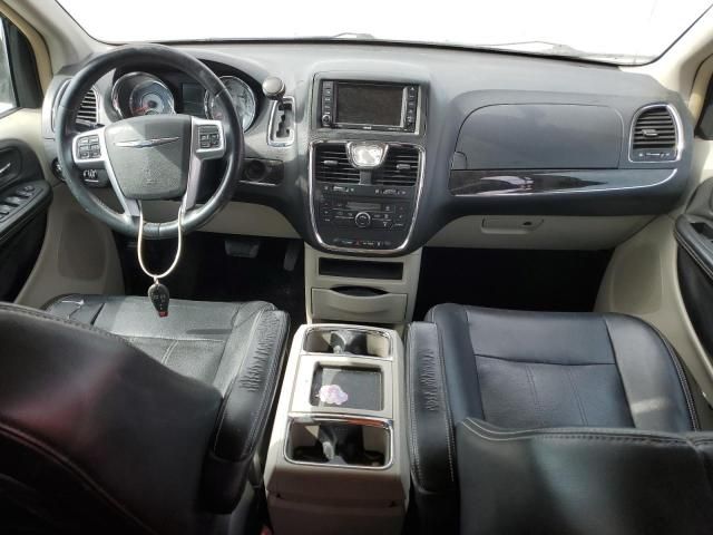 2012 Chrysler Town & Country Touring