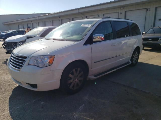 2010 Chrysler Town & Country Touring