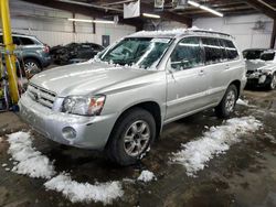 Carros salvage a la venta en subasta: 2004 Toyota Highlander