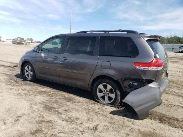 2012 Toyota Sienna LE