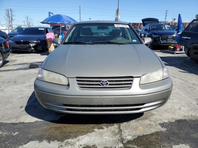 1999 Toyota Camry LE