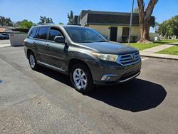 Salvage cars for sale at Phoenix, AZ auction: 2012 Toyota Highlander Base