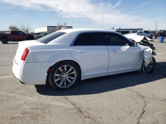 2016 Chrysler 300 Limited