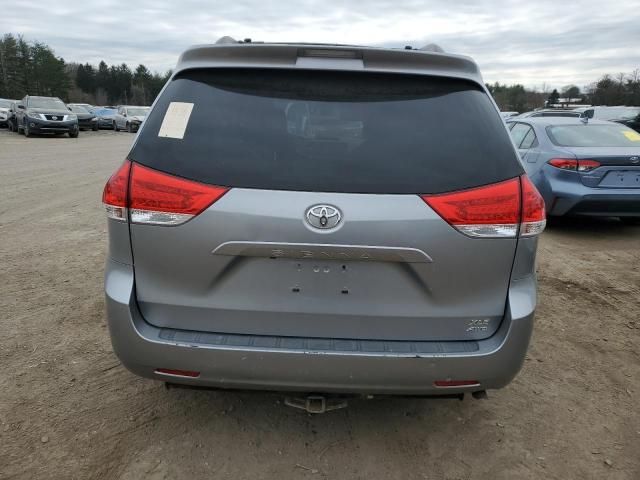 2014 Toyota Sienna XLE