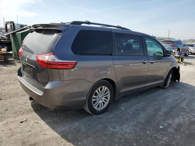 2015 Toyota Sienna XLE