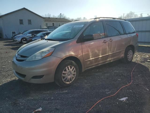 2006 Toyota Sienna CE