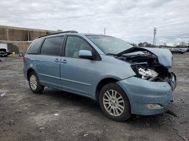 2007 Toyota Sienna XLE