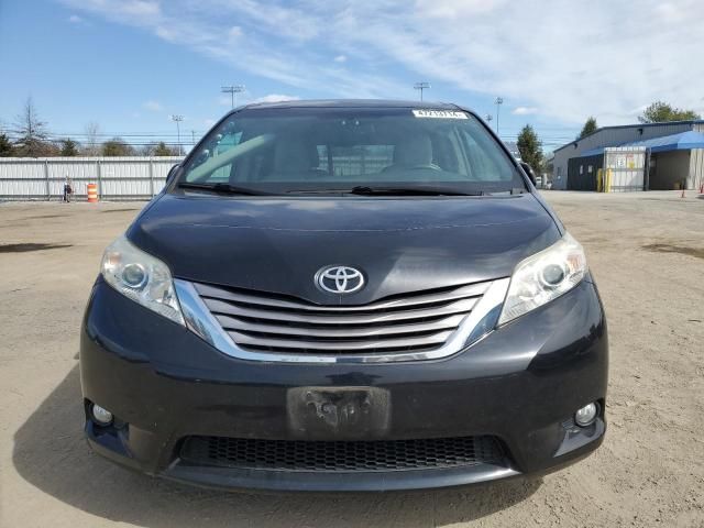 2016 Toyota Sienna XLE