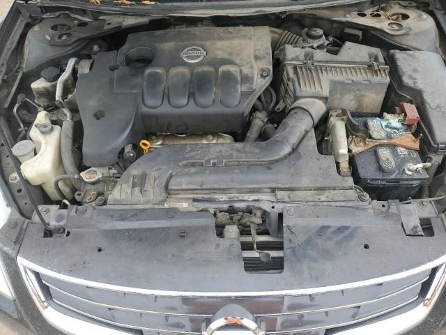 2010 Nissan Altima Base