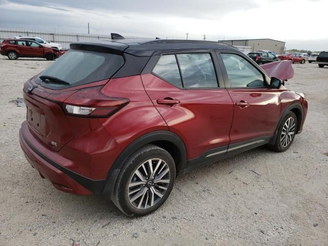 2023 Nissan Kicks SR