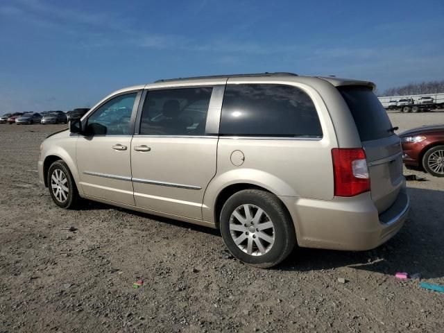 2013 Chrysler Town & Country Touring