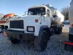 2001 Mack 600 RD600